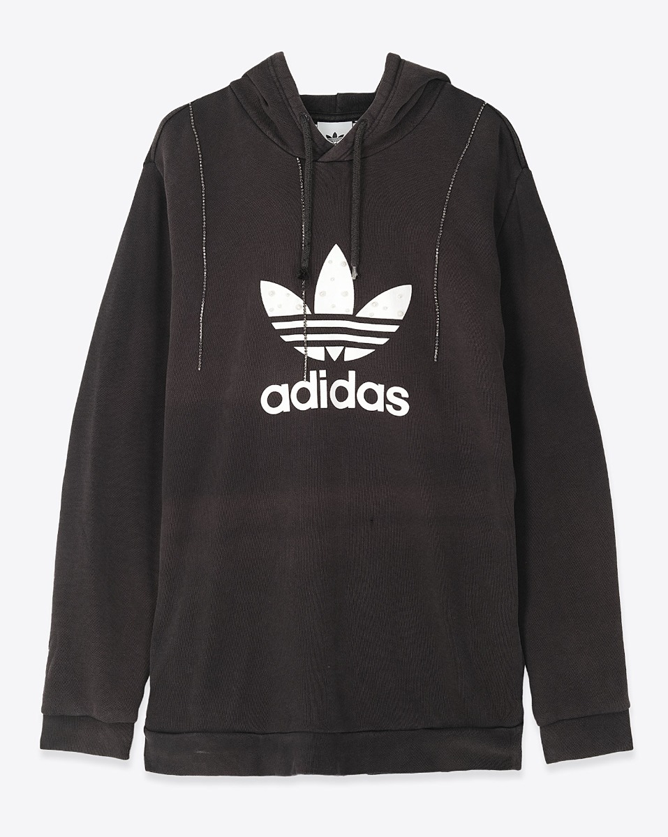 Yekaterina Ivankova Sweatshirt Upcycling – Adidas Noir Blanc